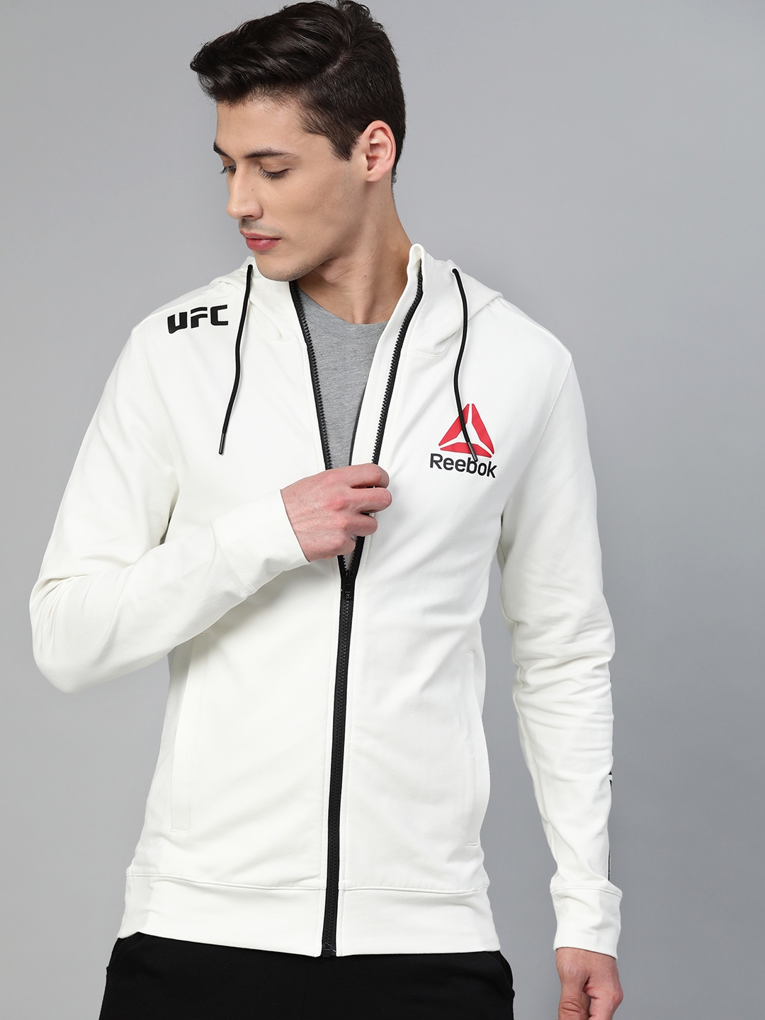 Buy Reebok Men White Solid Slim Fit Ufc Fight Night Blank ...