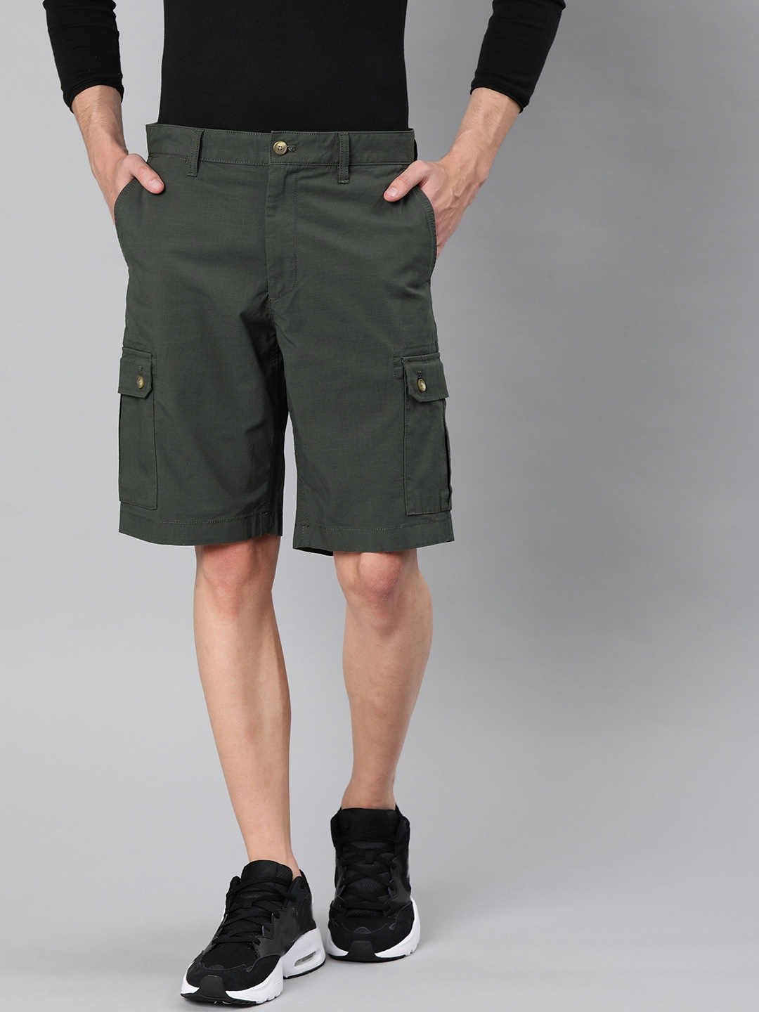 Buy Indian Terrain Men Grey Solid Regular Fit Cargo Shorts - Shorts for ...
