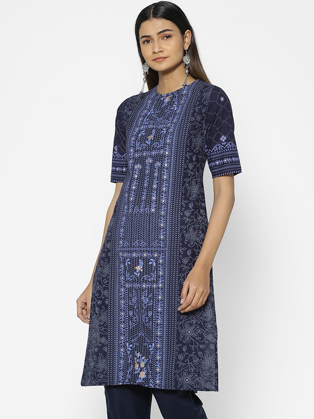 saaki kurta set