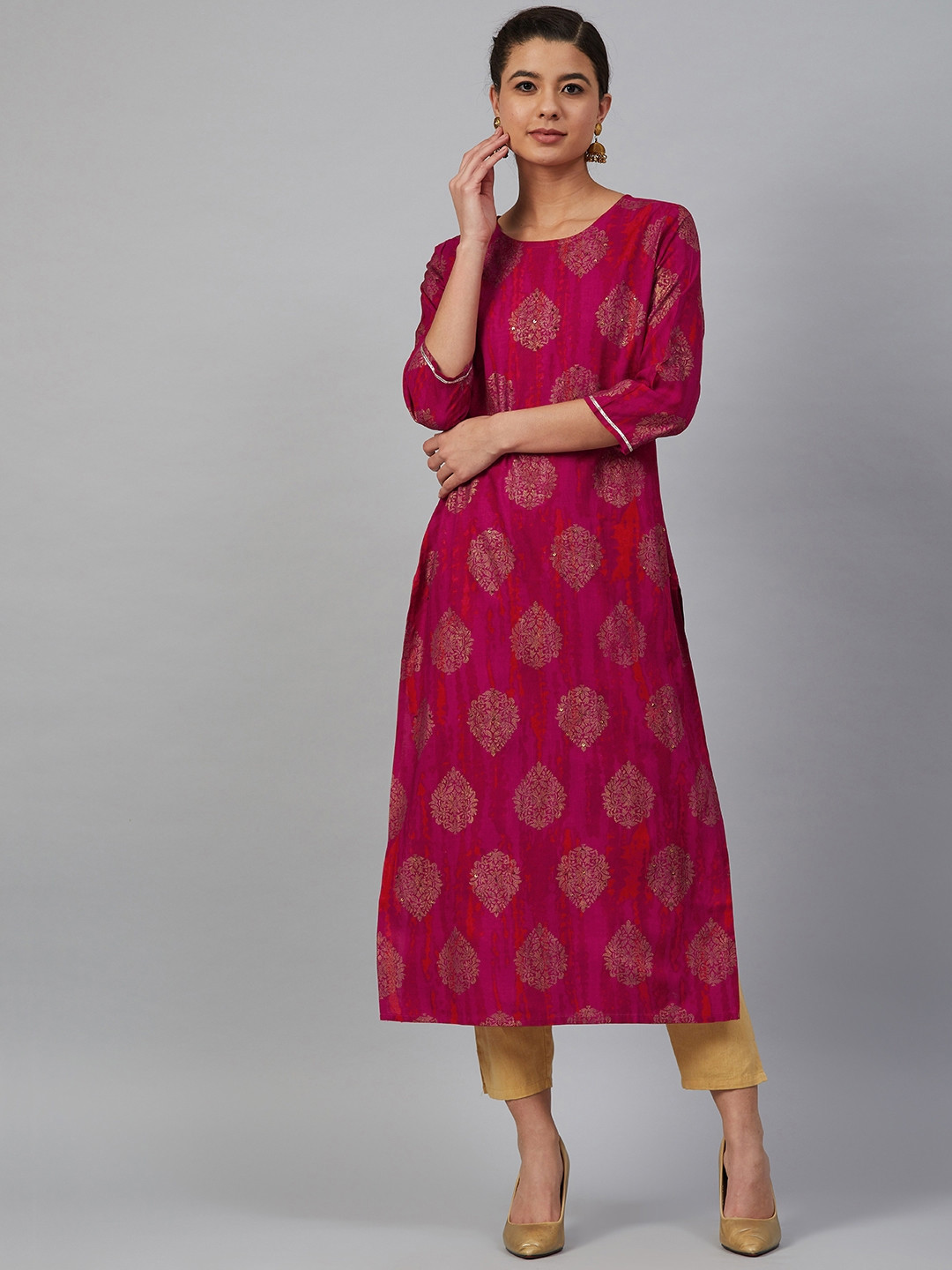 Buy Meeranshi Women Pink & Golden Printed Straight Dyed Kurta Kurtas