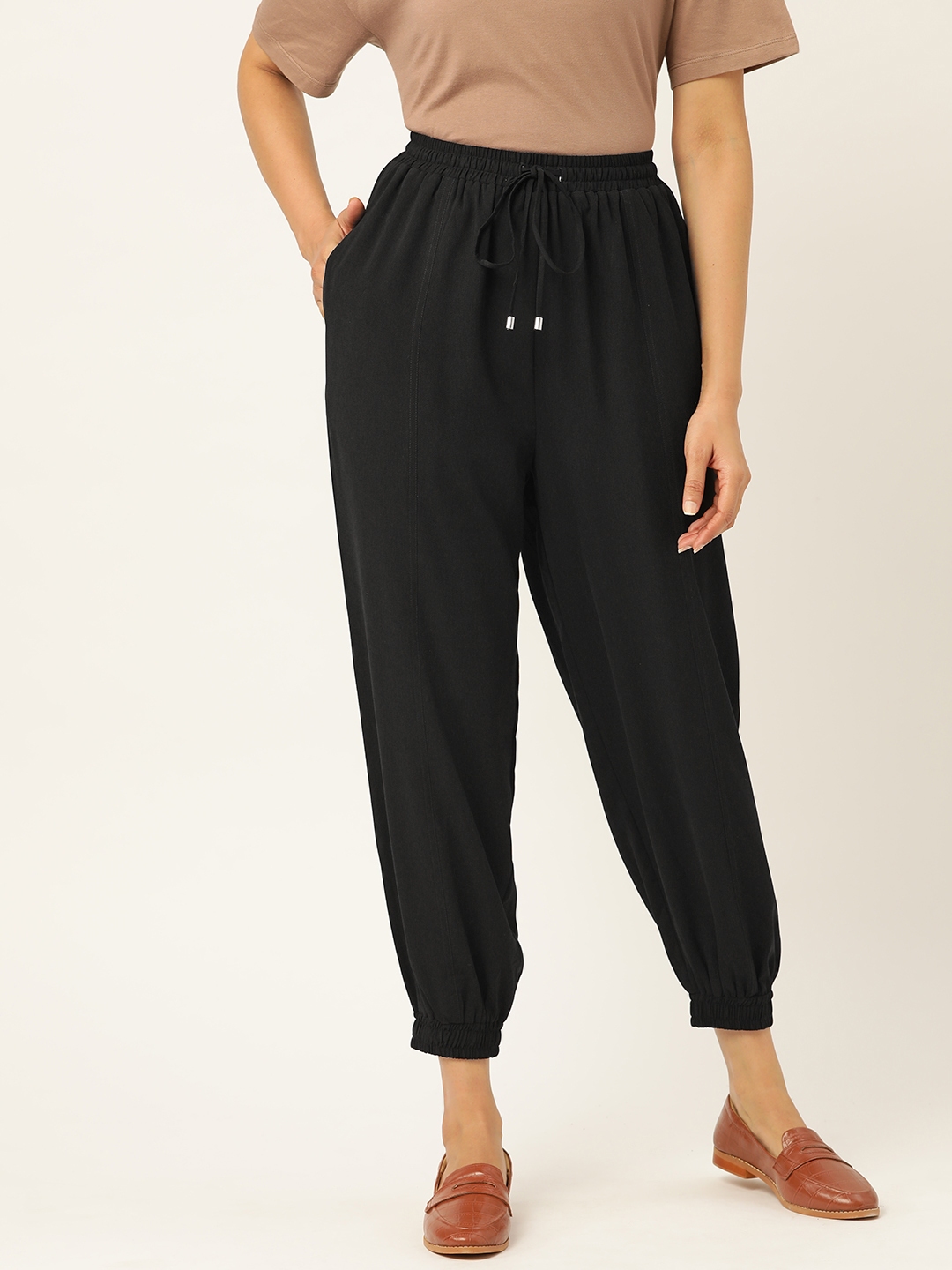 women's petite jogging pants