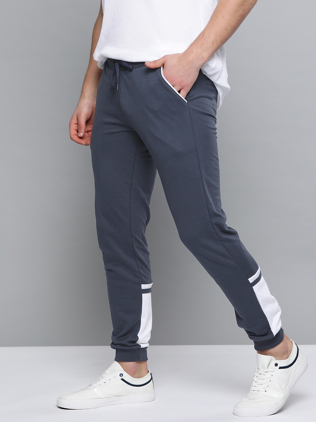 mast and harbour track pants