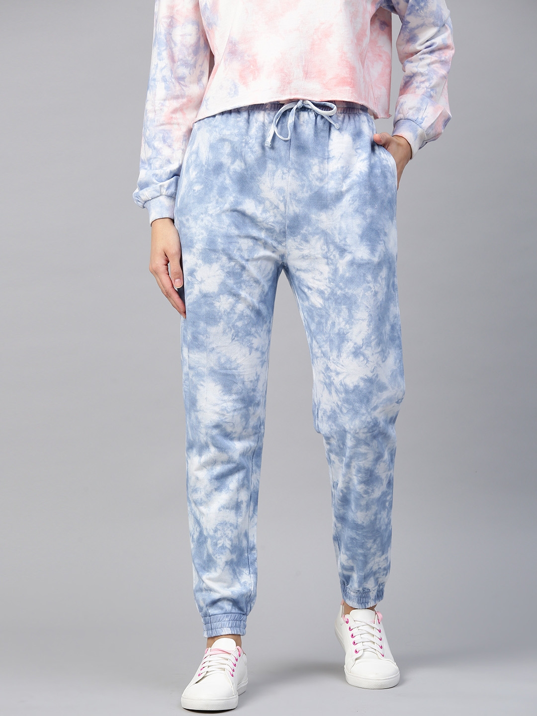 jogger pants myntra