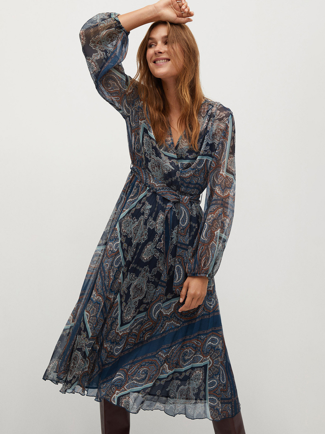 Buy MANGO Women Blue & White Printed Wrap Dress Dresses for Women