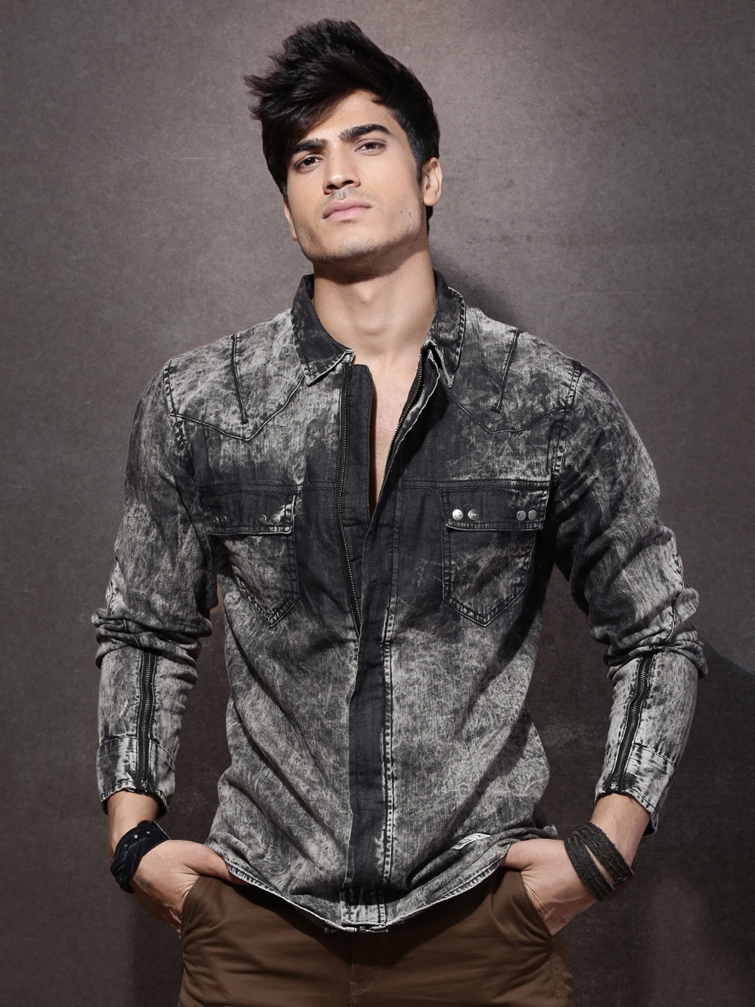 mid rise slim fit jeans
