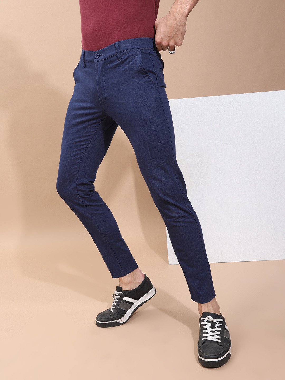 Buy The Indian Garage Co Men Navy Blue Slim Fit Checked Chinos ...