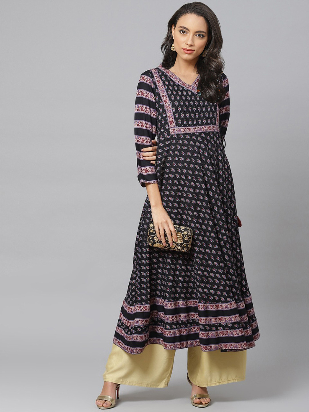 Yash Gallery Kurtas Sets - Buy Yash Gallery Kurtas Sets online in India