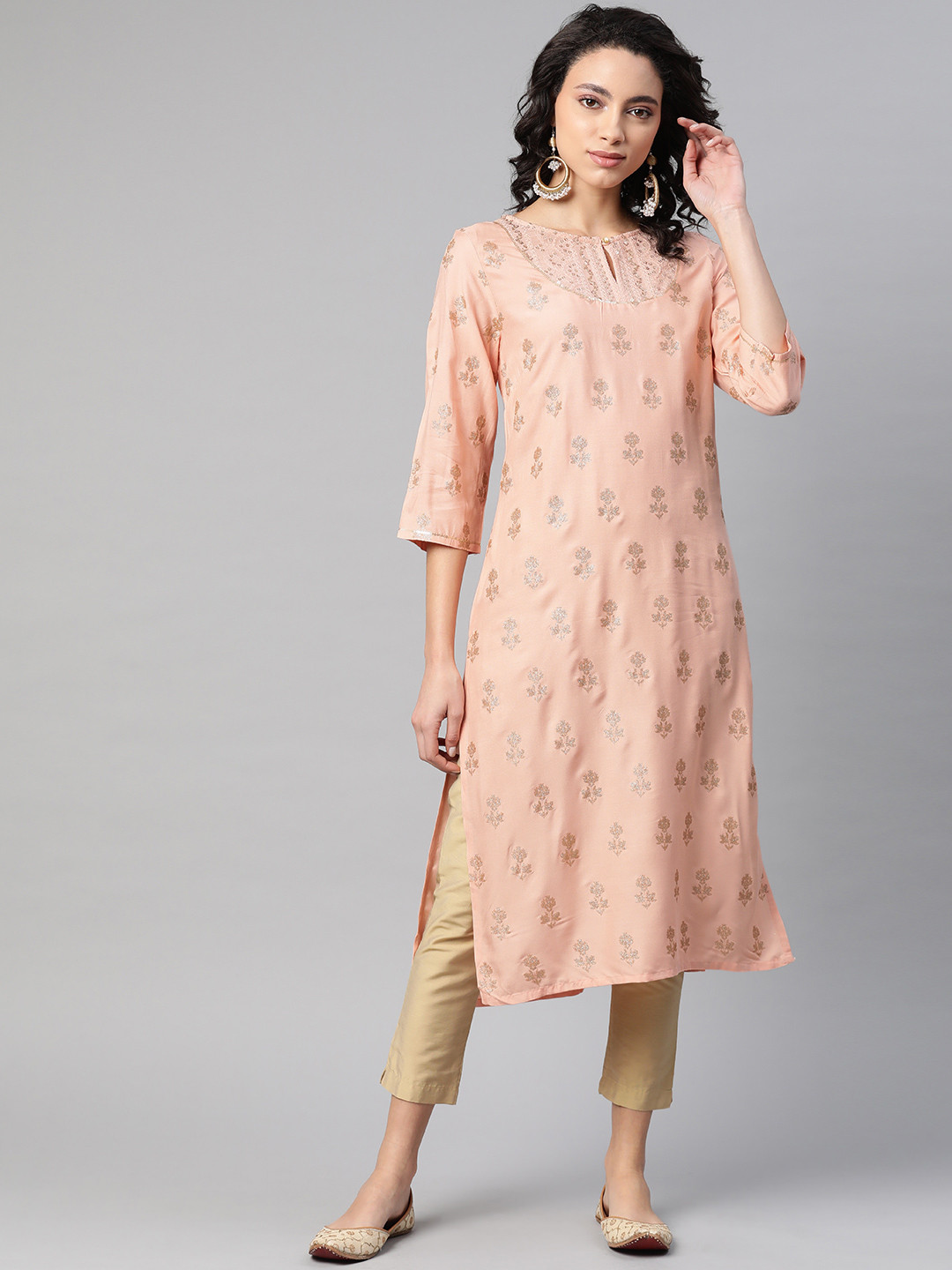 Women Peach Printed Straight Kurta Trousers Set