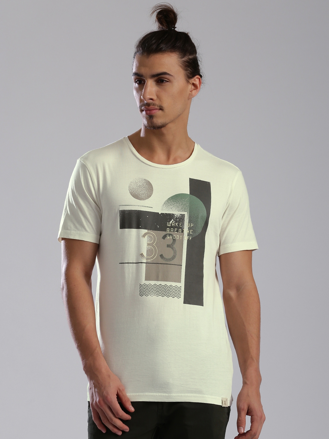 hrithik t shirt in war