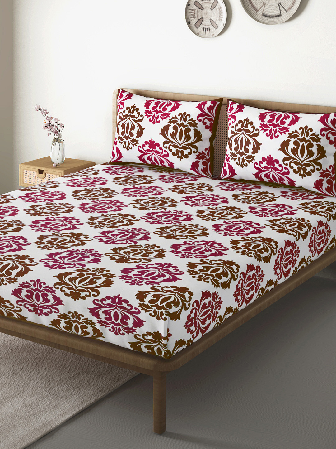 Buy Aura White & Maroon Ethnic Motifs 104 TC Cotton 110 GSM Queen