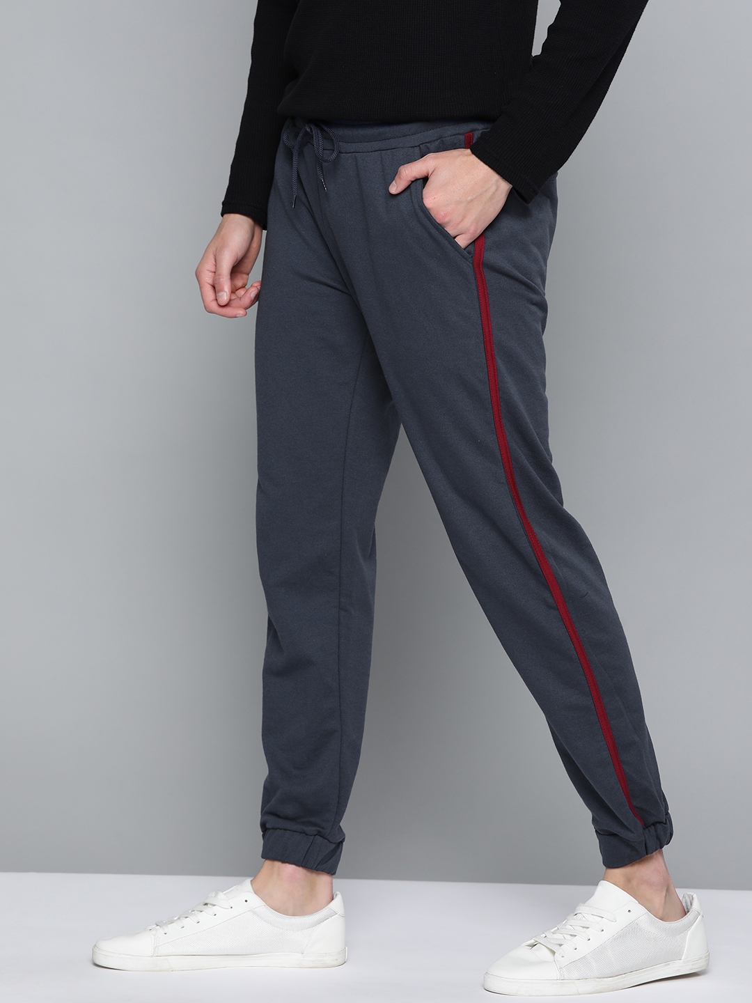 mast and harbour track pants