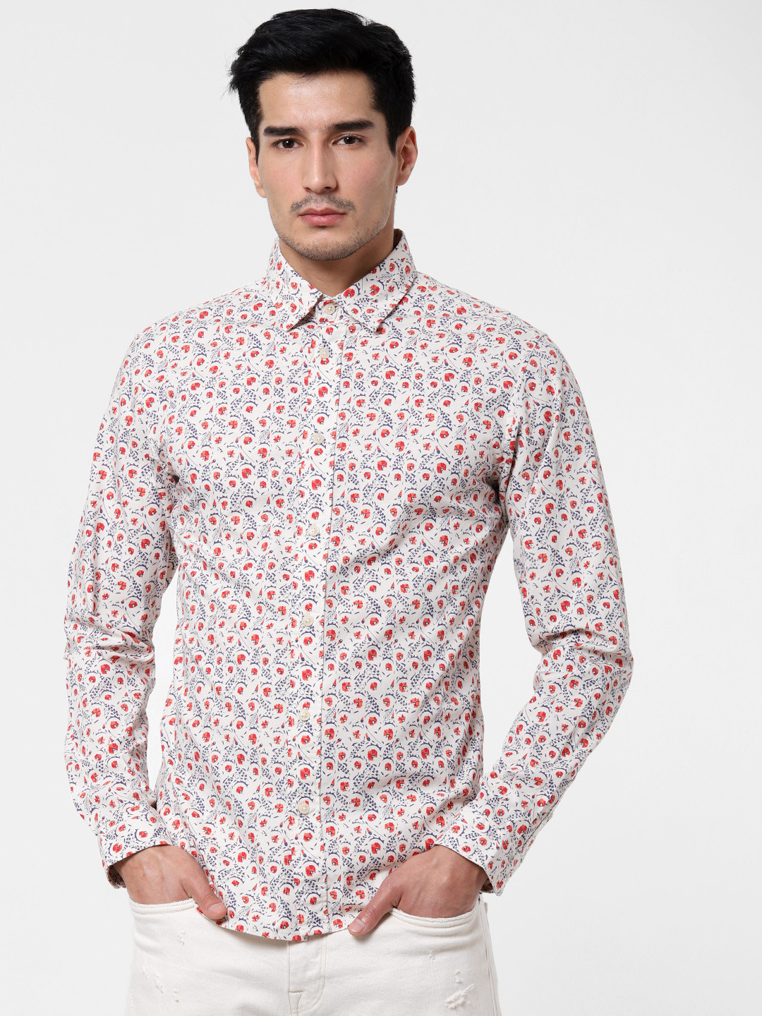 Buy SELECTED Men White & Navy Blue Slim Fit Floral Printed Casual Shirt