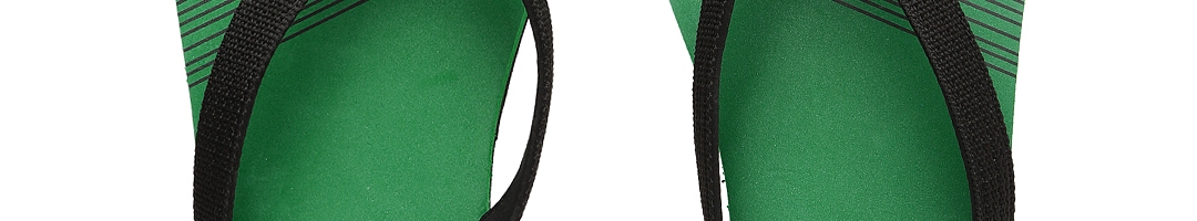 Buy PUMA Men Black & Green Step In Printed Flip Flops - Flip Flops for ...