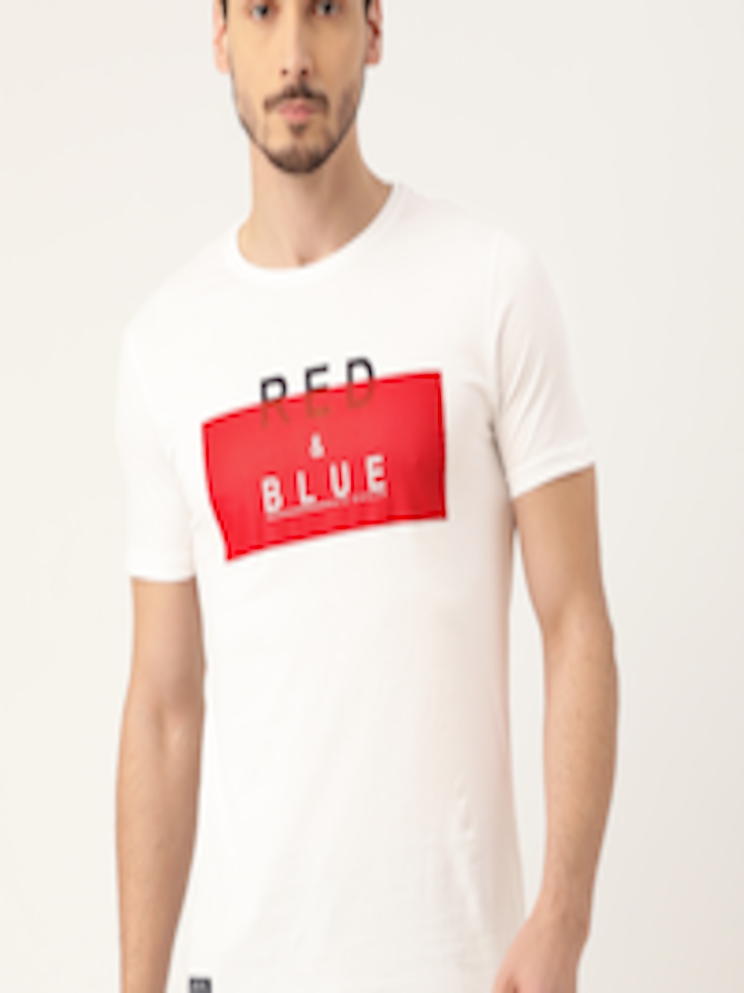 Buy RED & BLUE Men White & Red Pure Cotton Printed Round Neck T Shirt ...