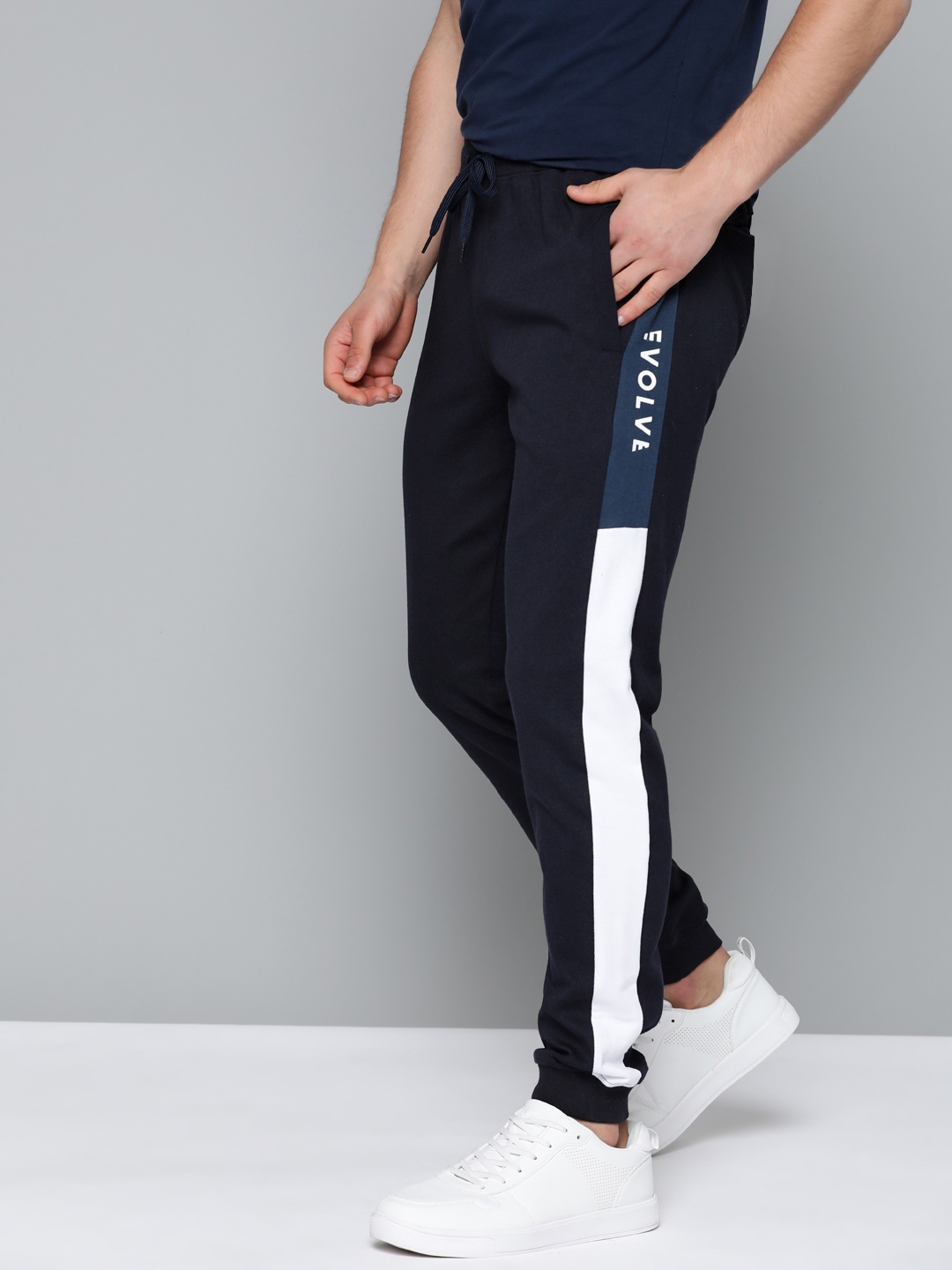 mast and harbour track pants