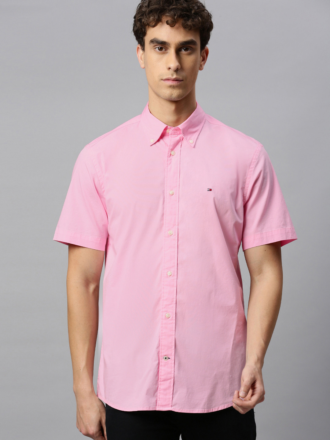 Buy Tommy Hilfiger Men Pink Regular Fit Solid Casual Shirt Shirts for