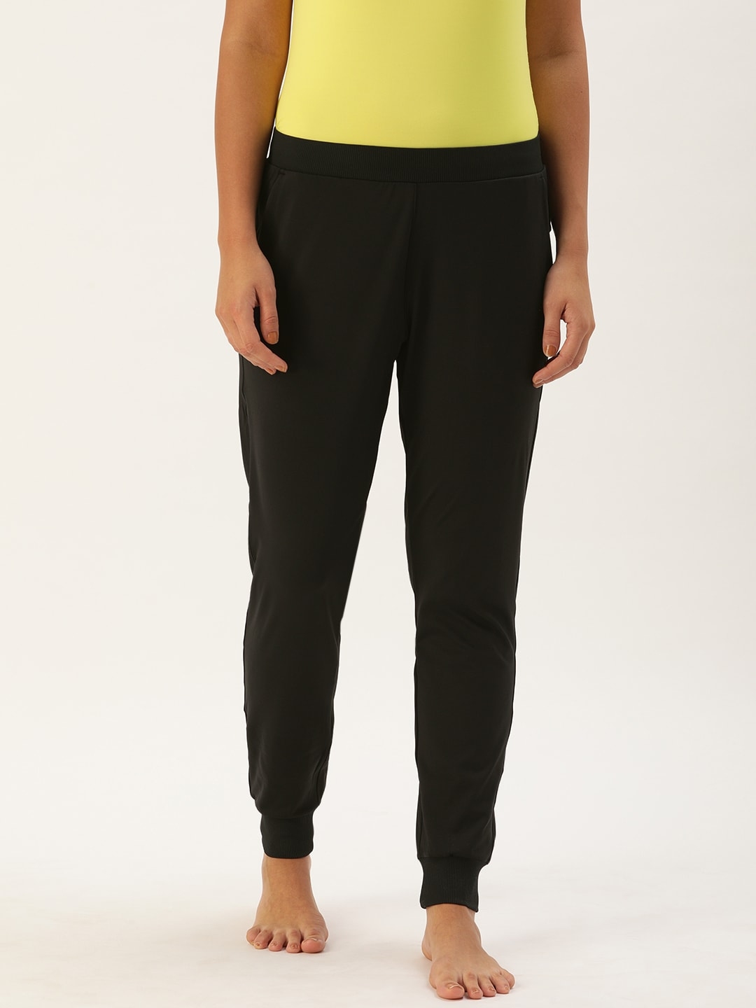 yoga pants myntra