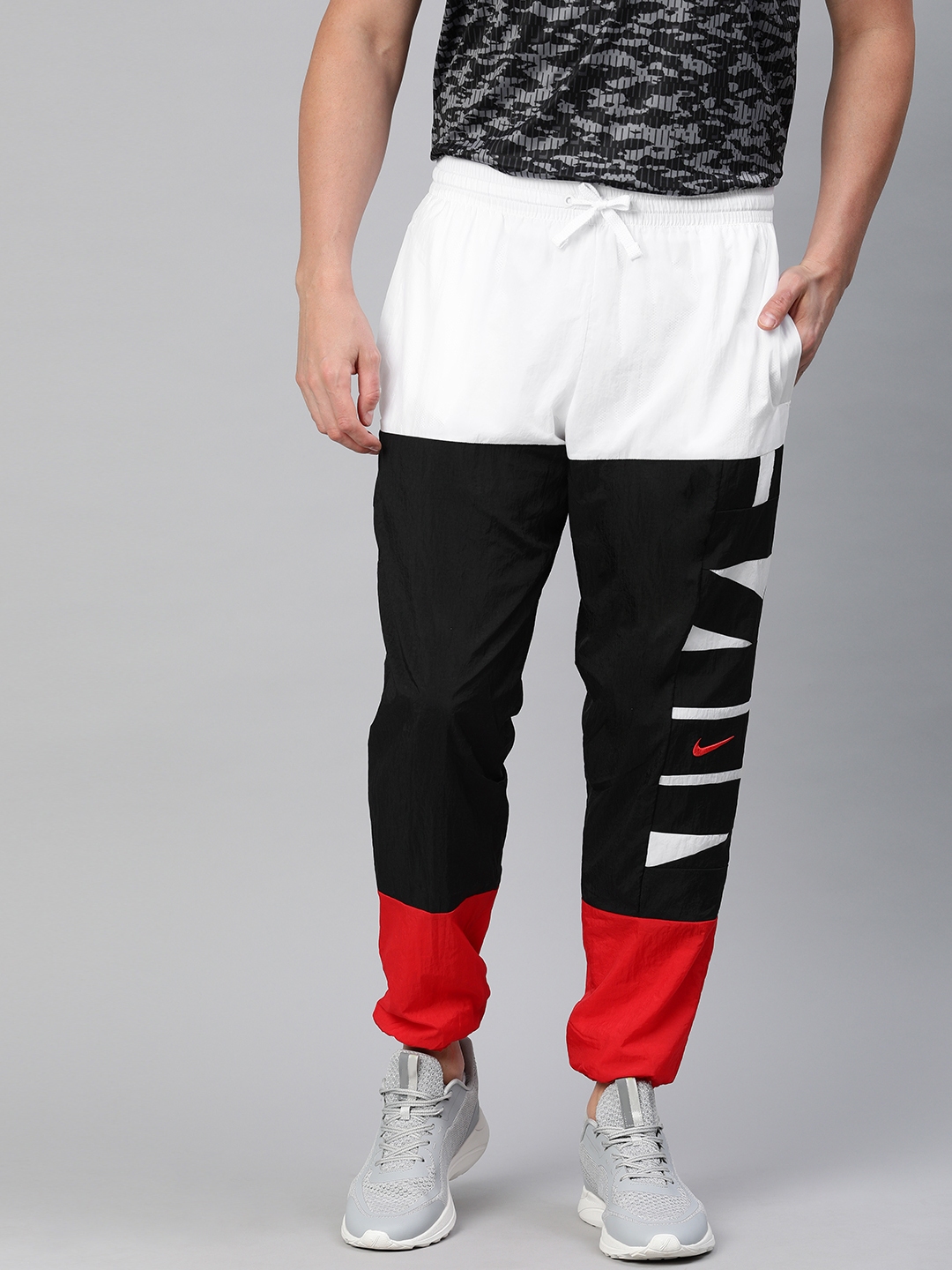 nike basketball joggers