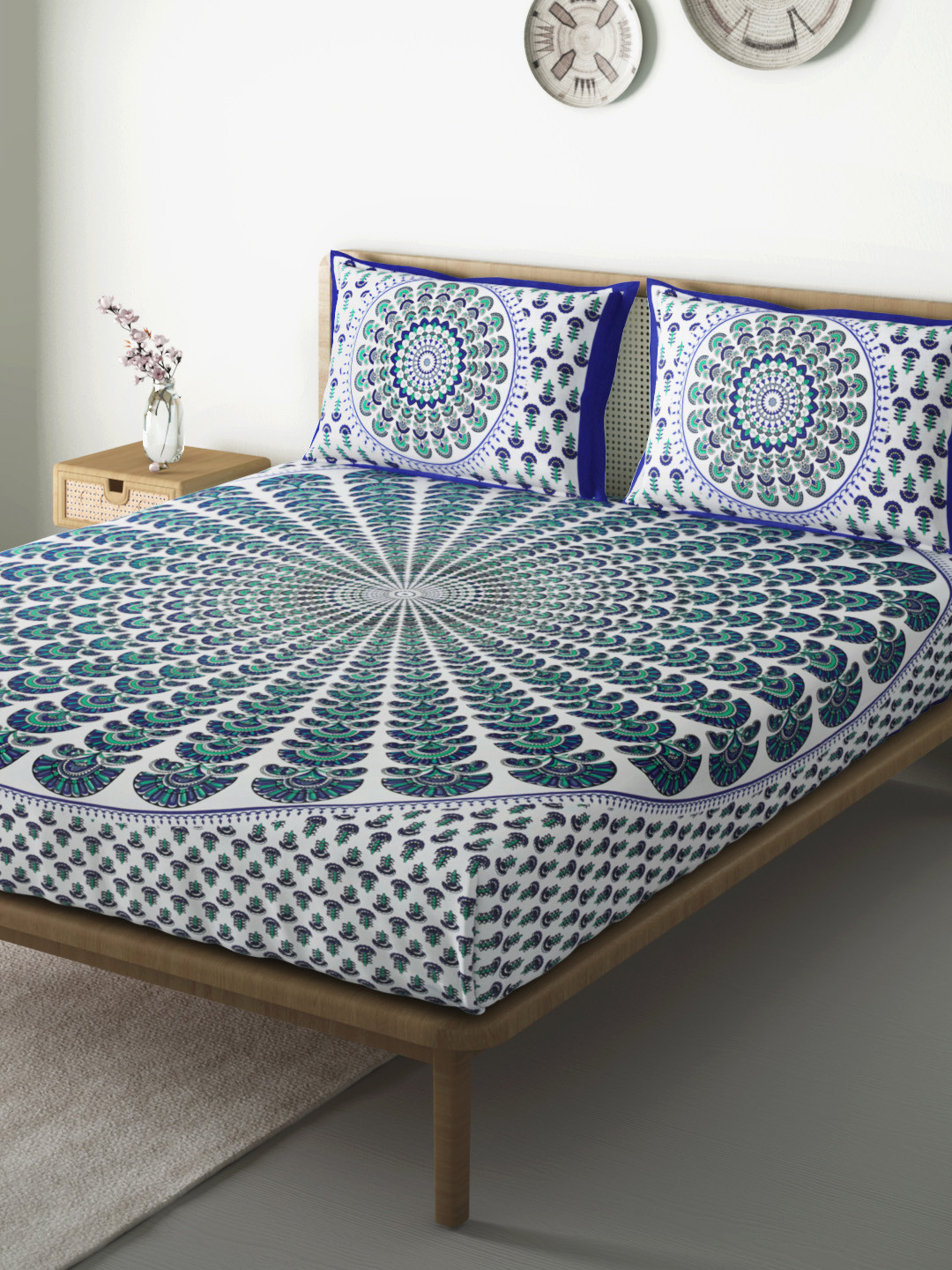 Buy Aura Blue & Green Ethnic Motifs 104 TC Cotton 1 Queen Bedsheet With