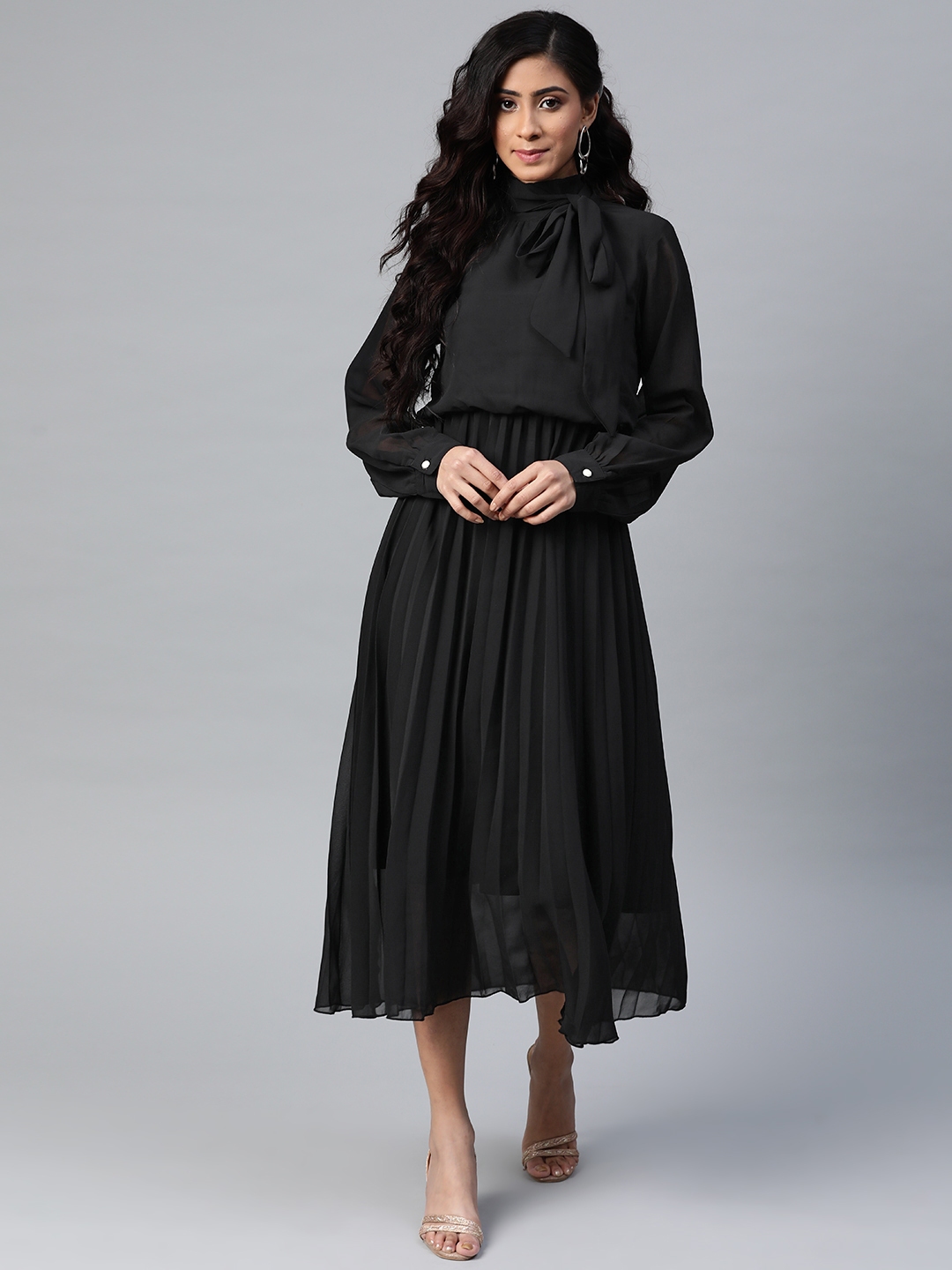 Buy SASSAFRAS Women Black Solid Accordion Pleats A Line Midi Dress ...