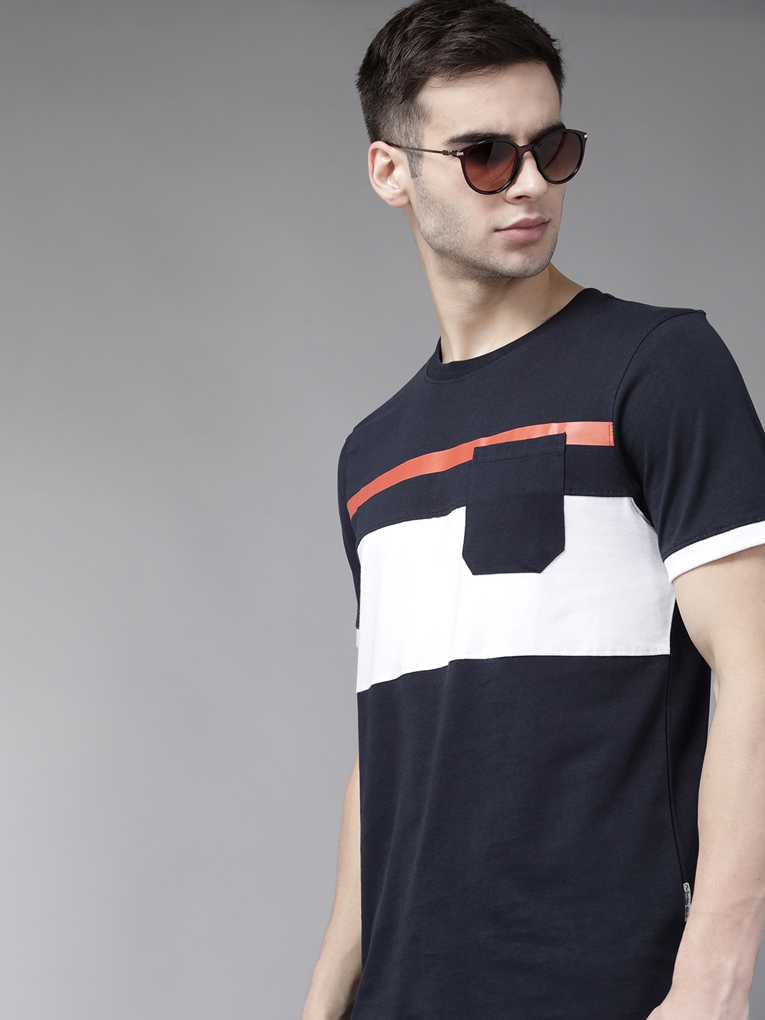 Buy The Roadster Lifestyle Co Men Navy Blue & White Pure Cotton Striped 