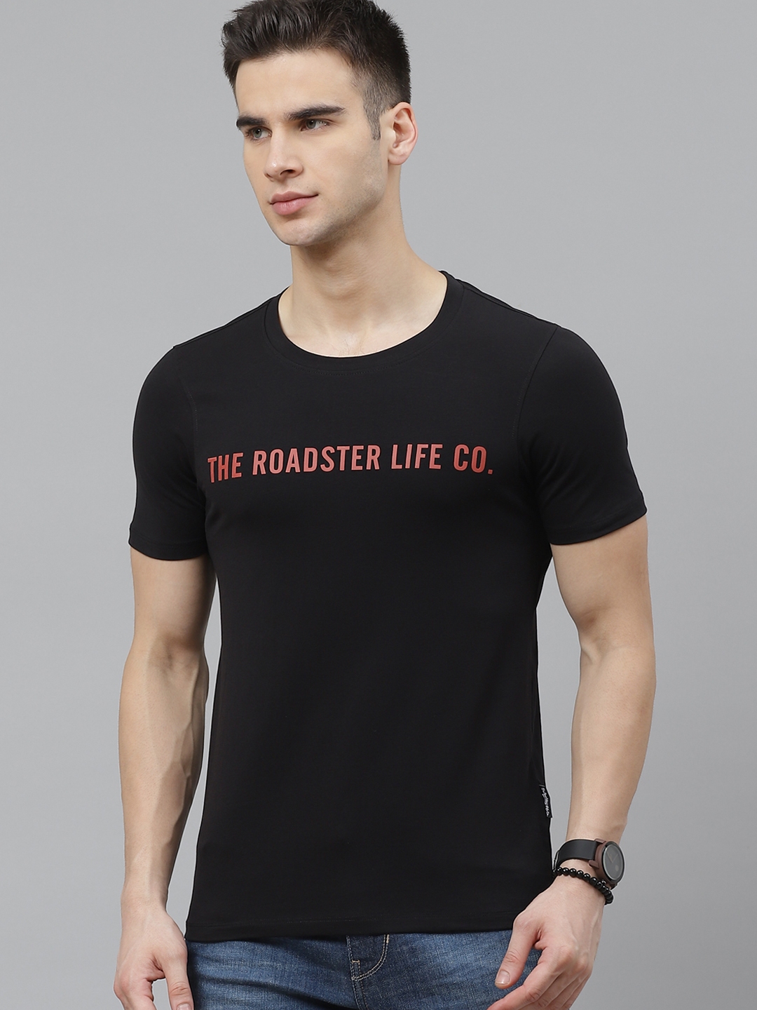 Buy The Roadster Lifestyle Co Men Black Printed Detail Round Neck T ...