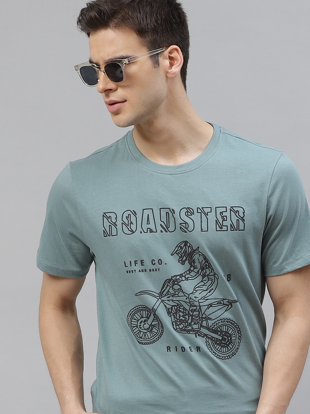 Buy The Roadster Lifestyle Co Men Blue Pure Cotton Printed Round Neck Pure Cotton T Shirt