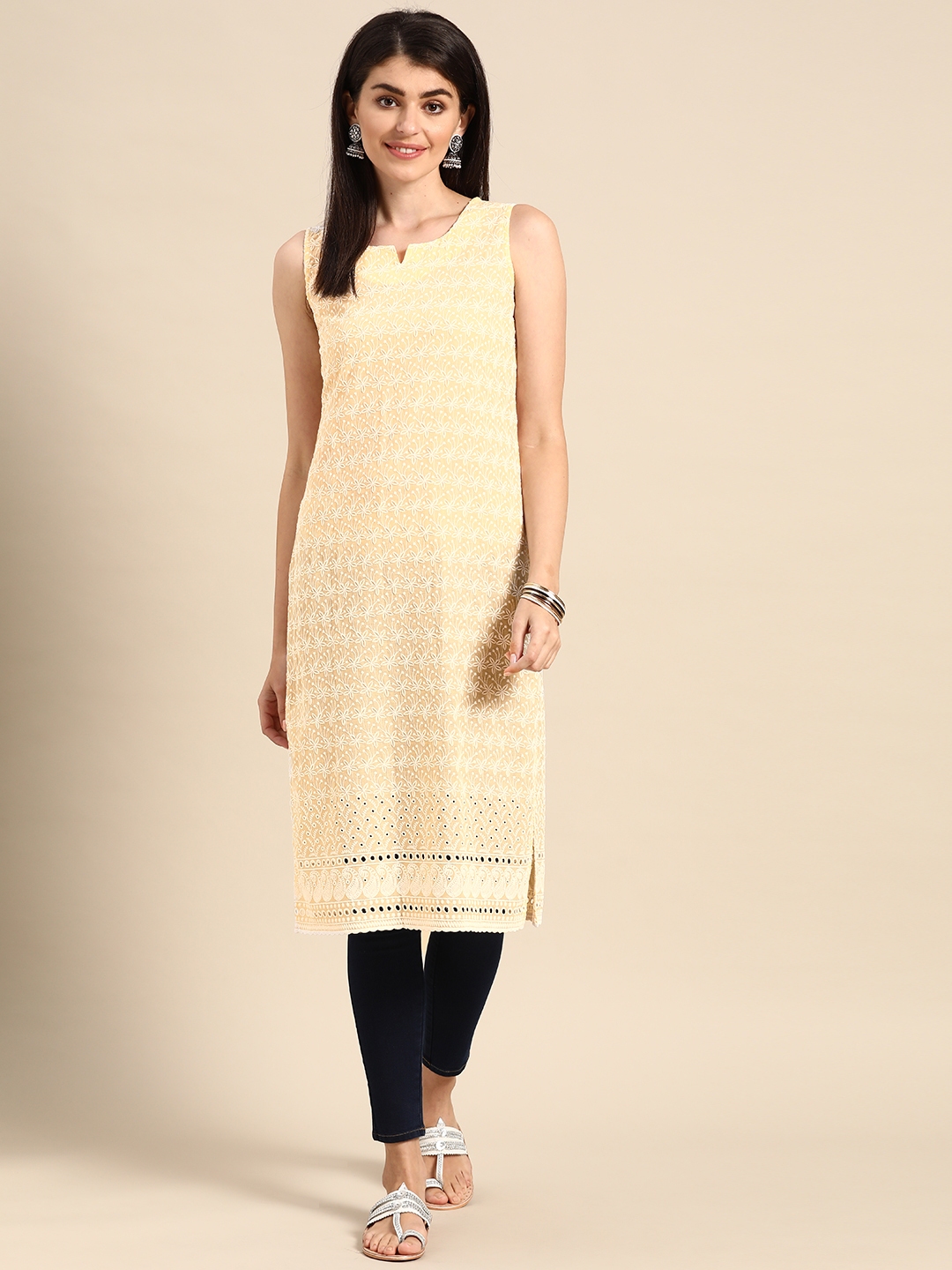 chikankari kurta myntra