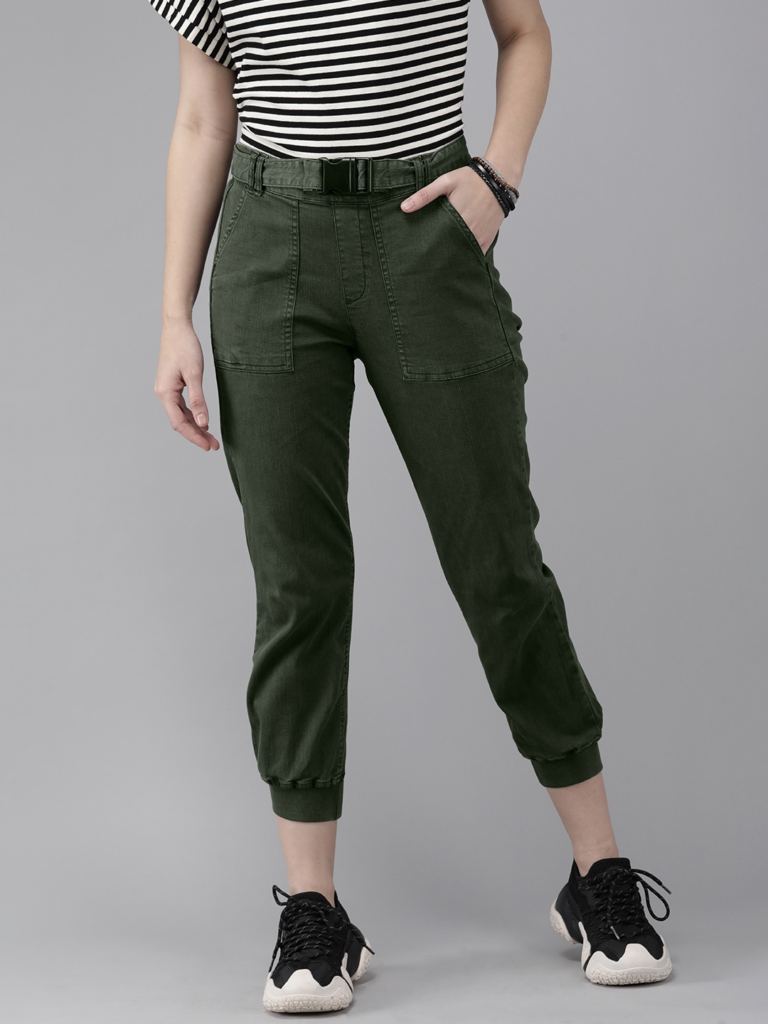 roadster joggers myntra