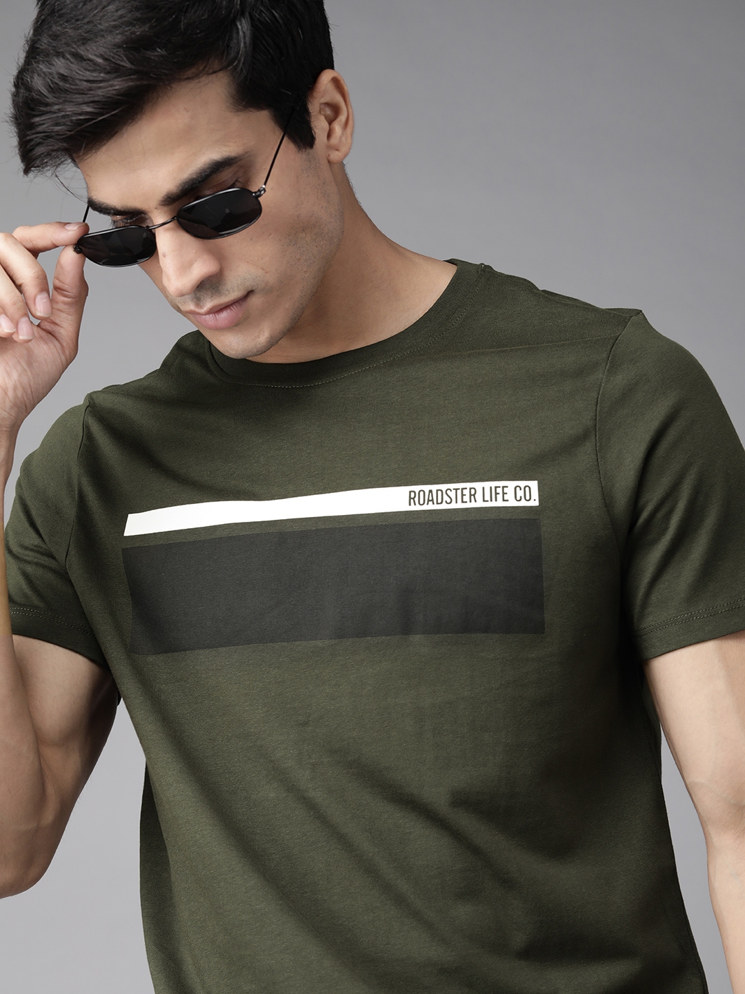 Buy Roadster Men Olive Green Pure Cotton Printed Pure Cotton T Shirt ...