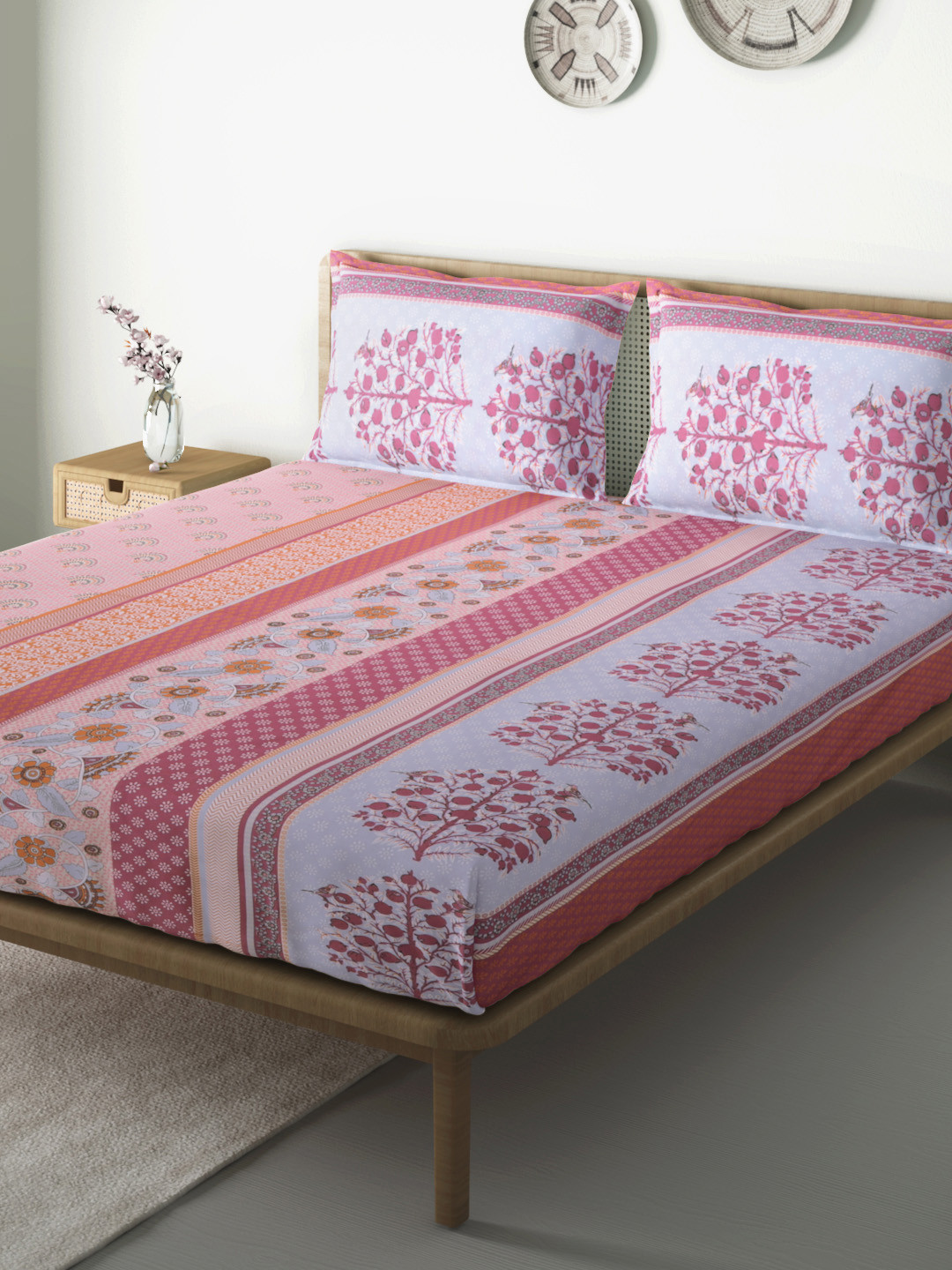 Buy Aura Pink & White Ethnic Motifs 144 TC Queen Bedsheet With 2 Pillow