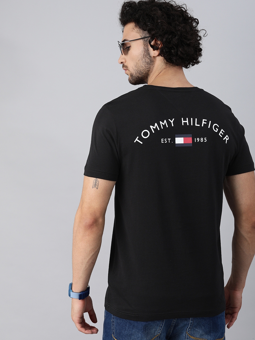 Buy Tommy Hilfiger Men Black Printed Round Neck Pure Cotton T Shirt ...