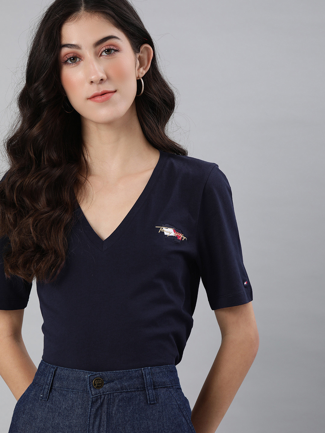 Buy Tommy Hilfiger Women Navy Blue Solid V Neck Pure Cotton T Shirt