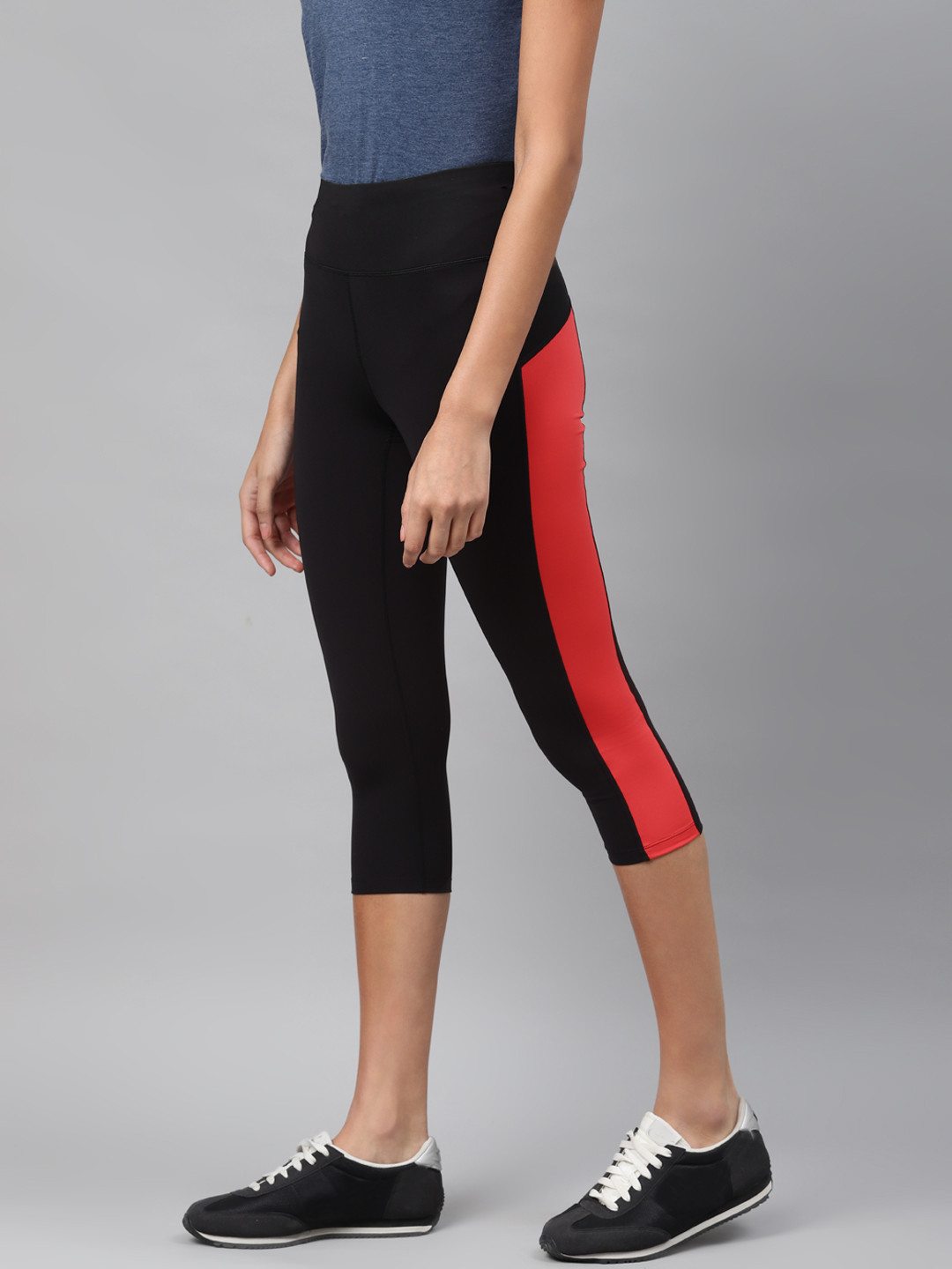 Buy Marks & Spencer Women Black Solid Three Fourth Gym Tights With Colourblock Detail Tights