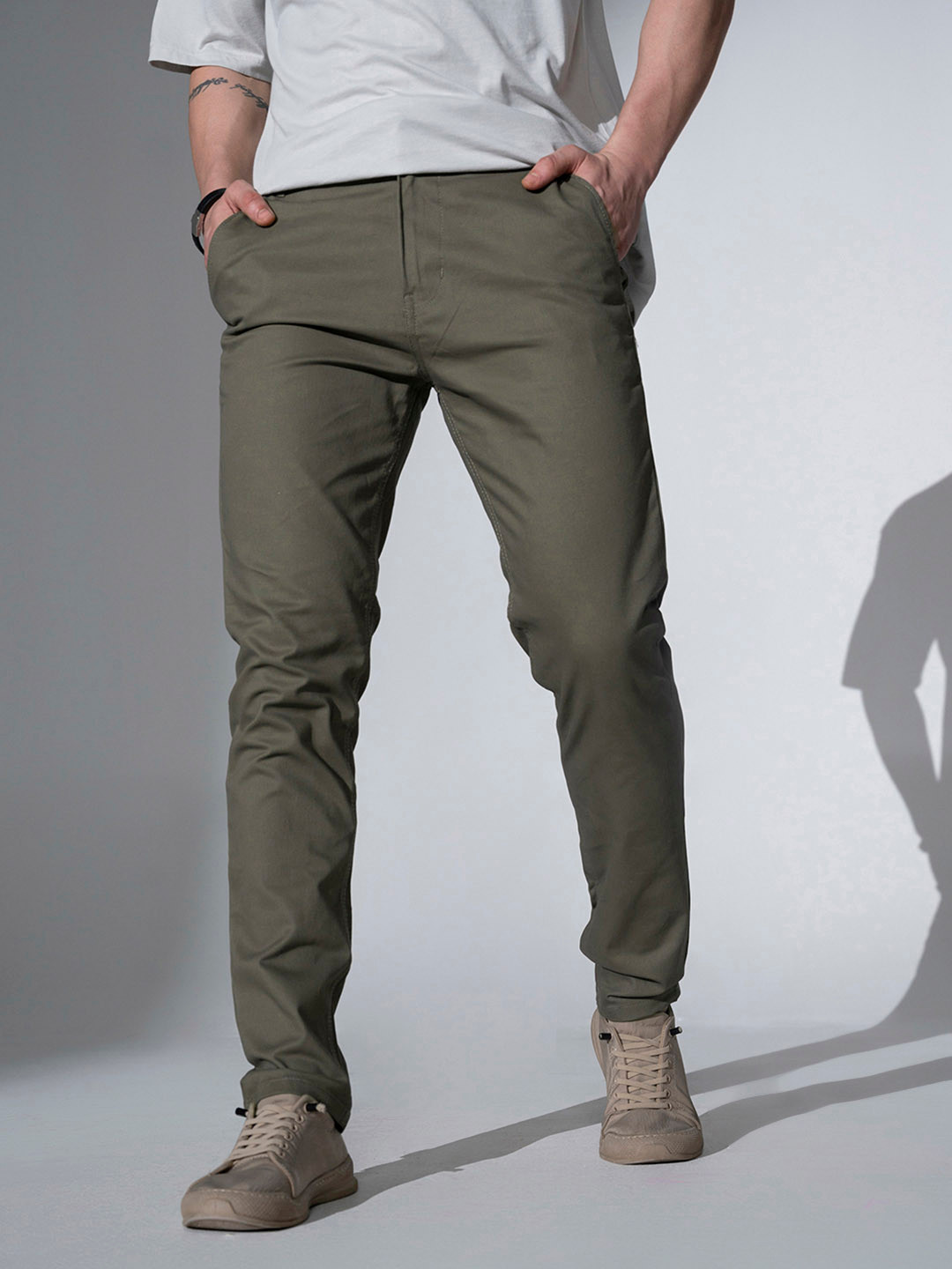 Buy Hubberholme Men Olive Green Slim Fit Solid Chinos - Trousers for ...