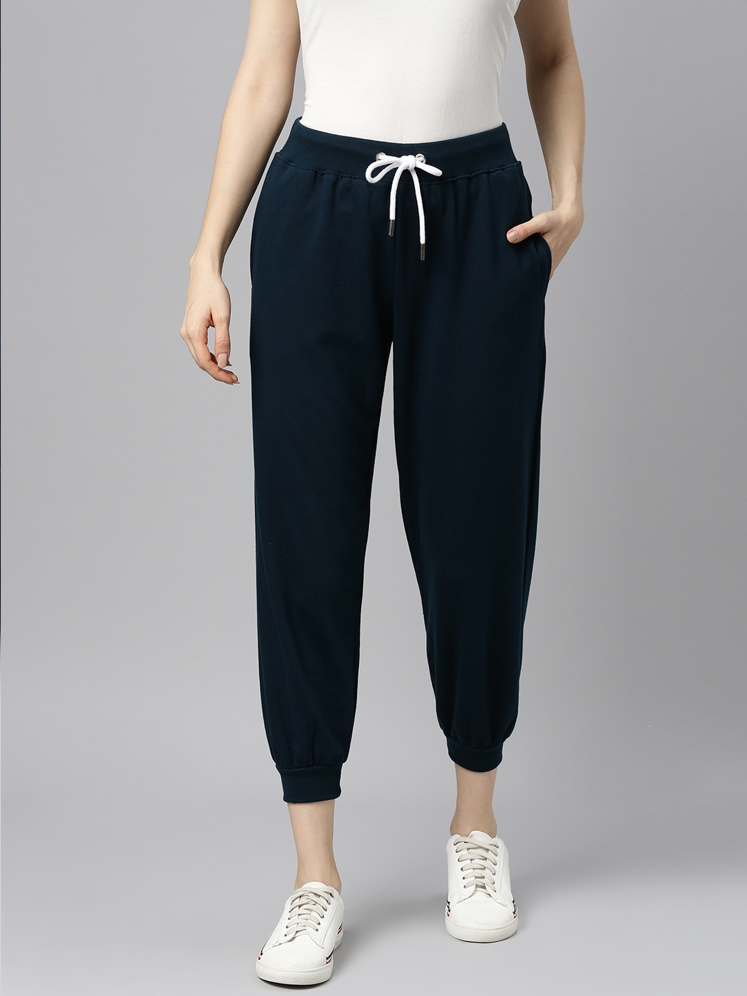loose fitting joggers ladies