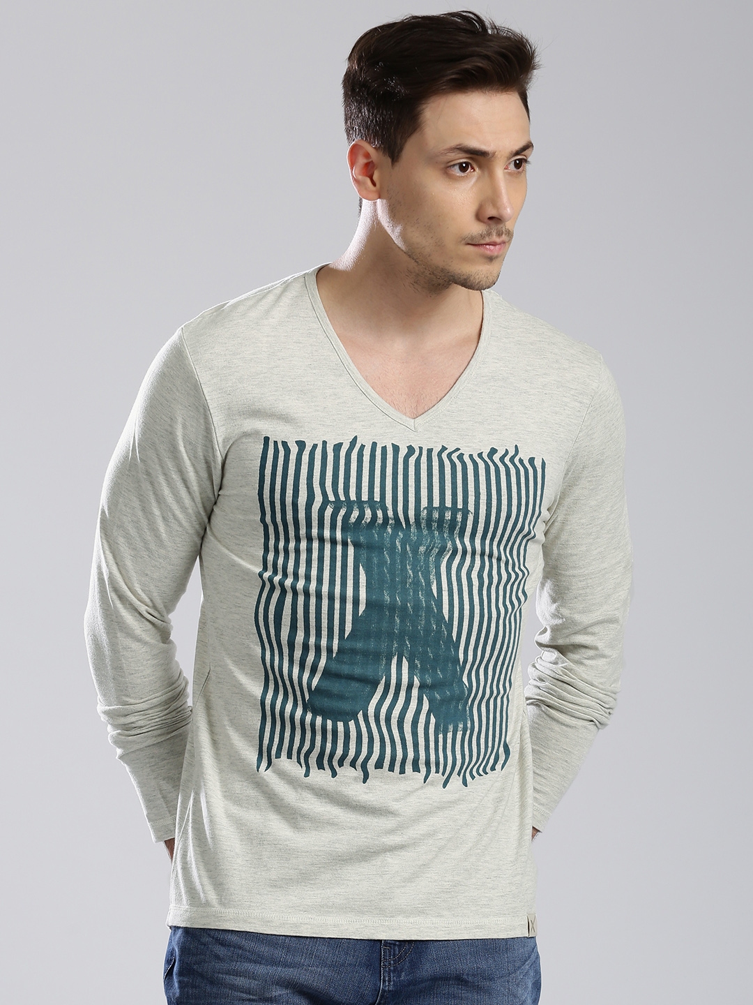 hrithik t shirt in war