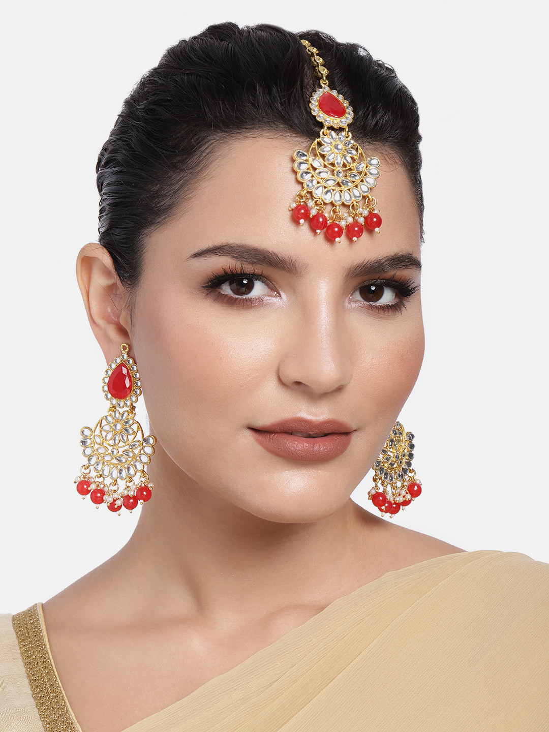 Red earrings with maang tikka Clearance
