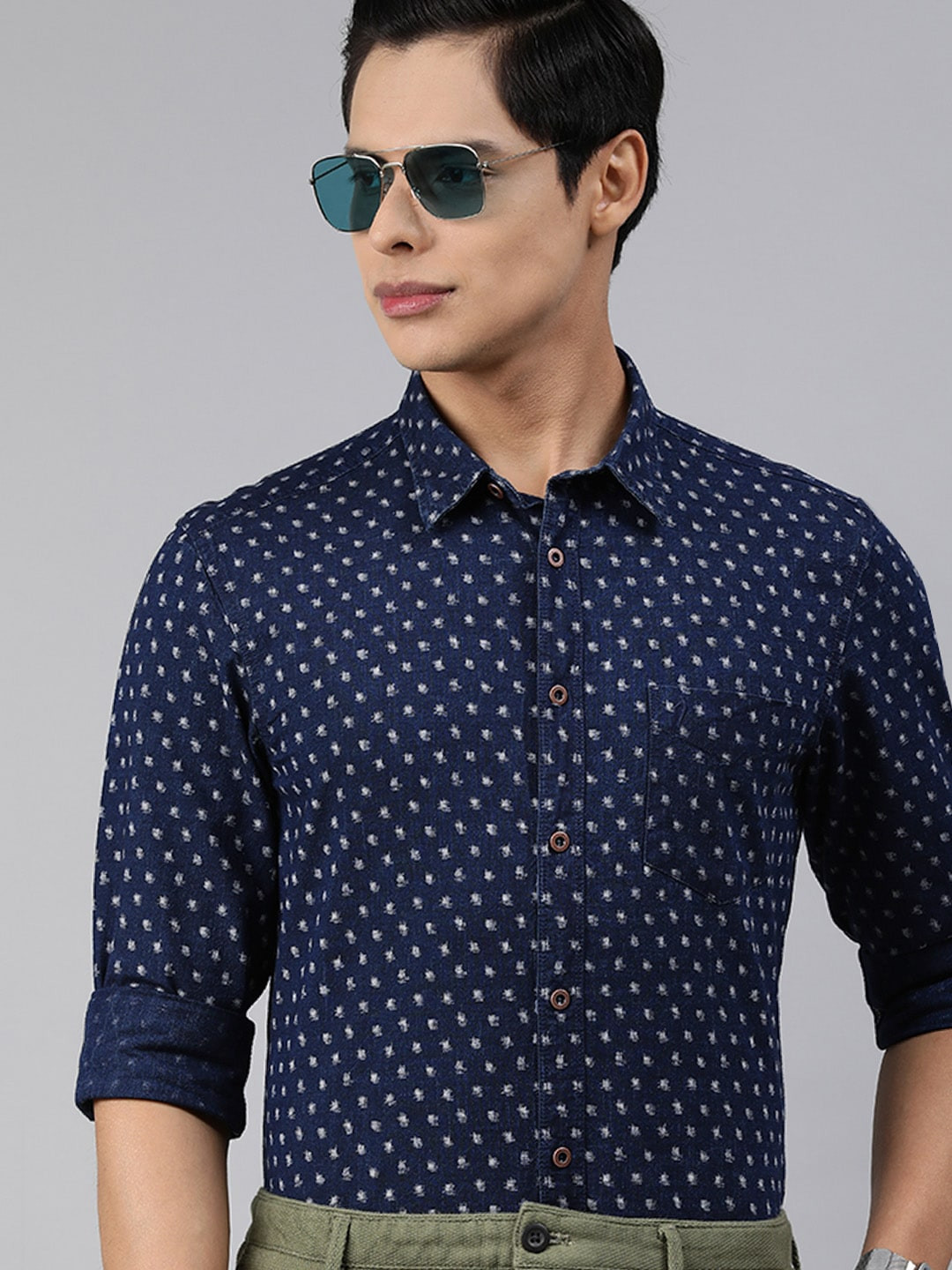 Buy Indian Terrain Men Navy Blue Slim Fit Pure Cotton Printed Formal