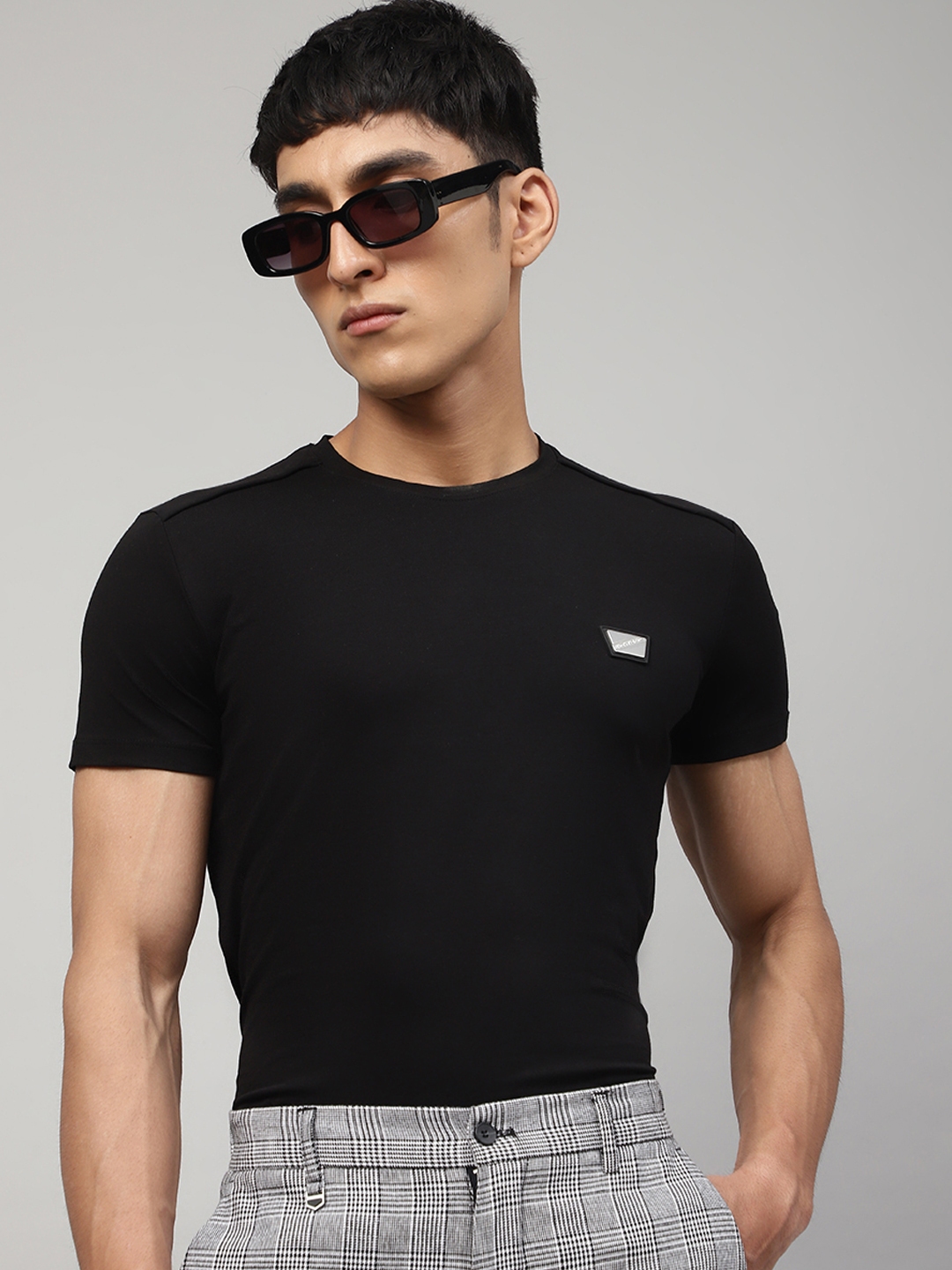Buy Antony Morato Men Black Solid Round Neck T Shirt - Tshirts for Men ...