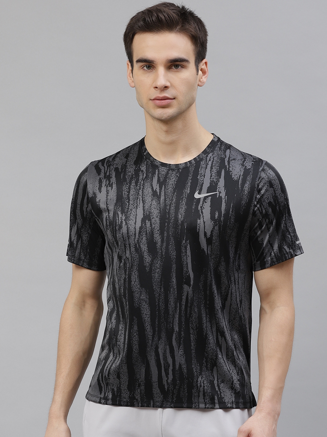 nike wild run t shirt