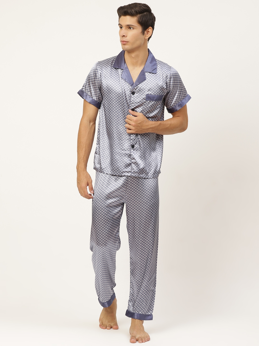 night suit mein