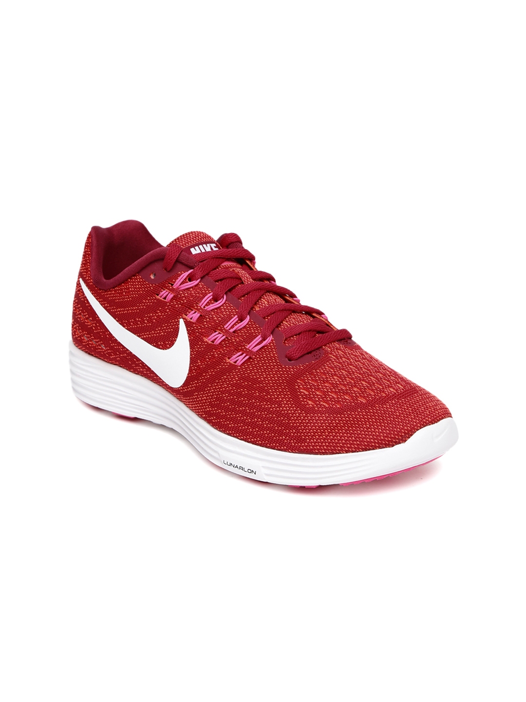 shoes myntra nike