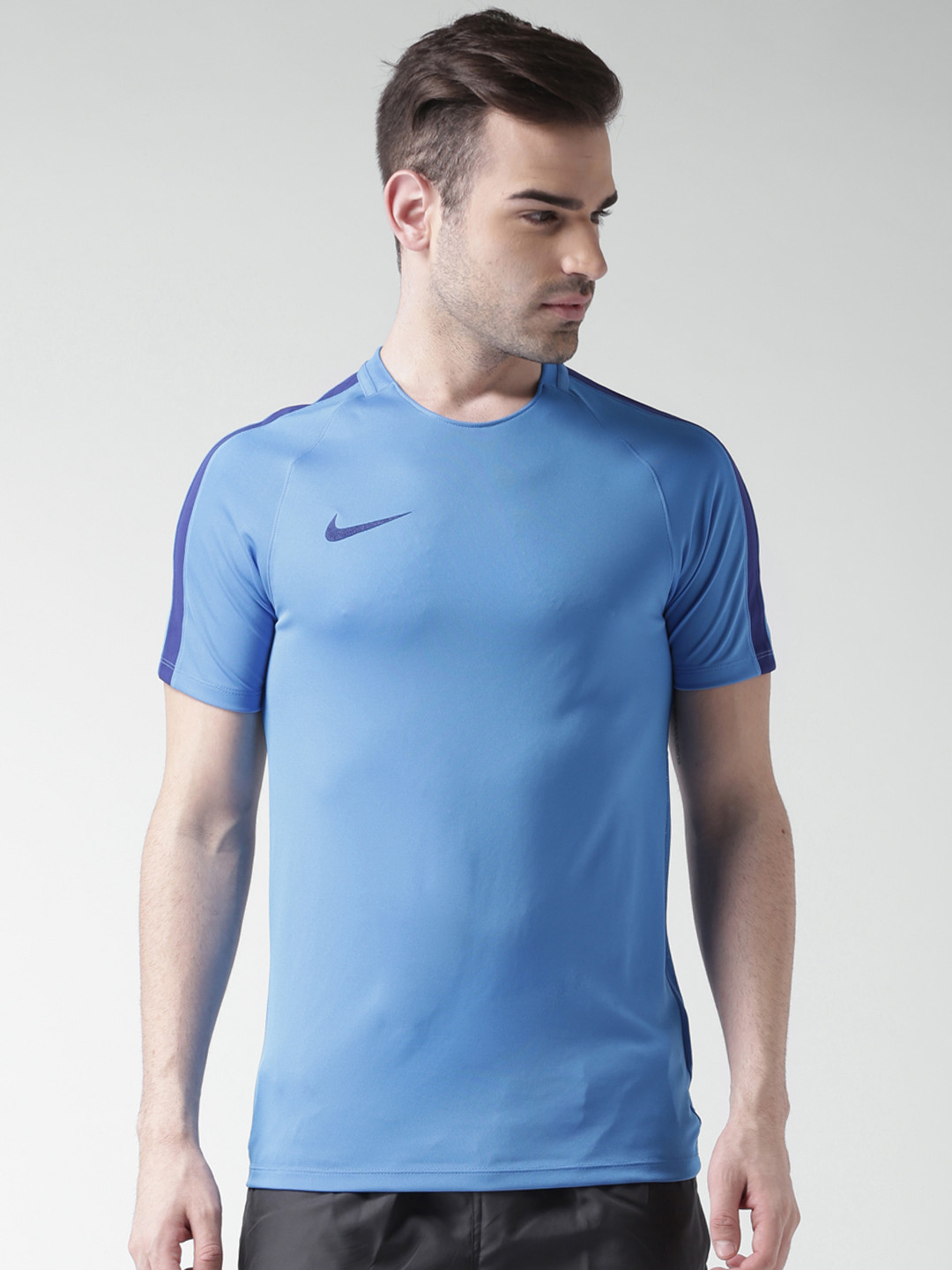 nike t shirt sky blue