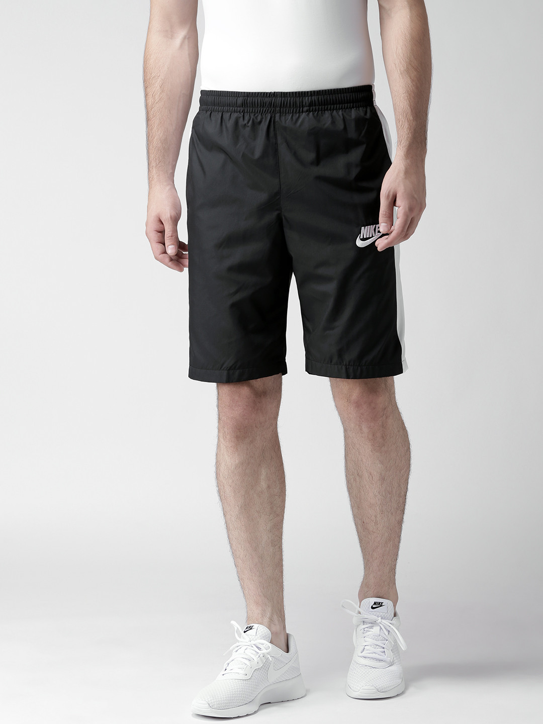 mens shorts nike black