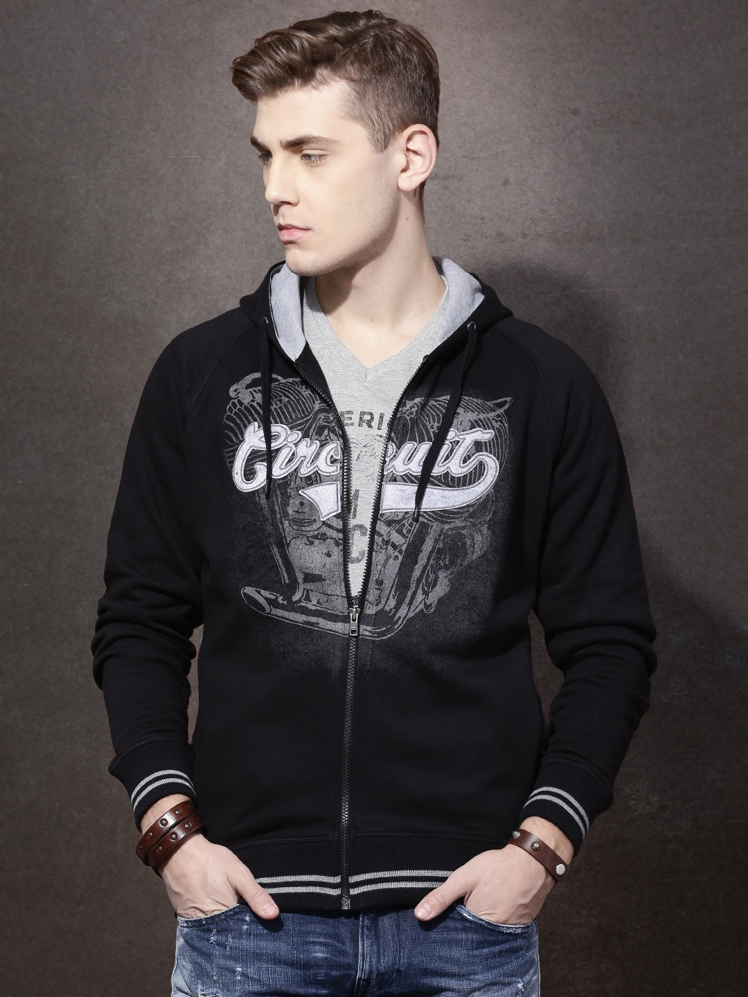 Roadster black hoodie 2025