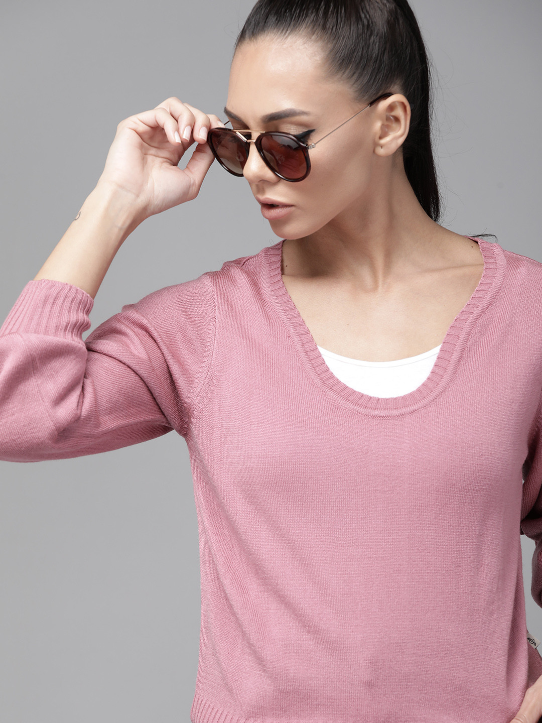 Buy Roadster Women Pink Solid Scoop Neck Pullover Sweaters for Women