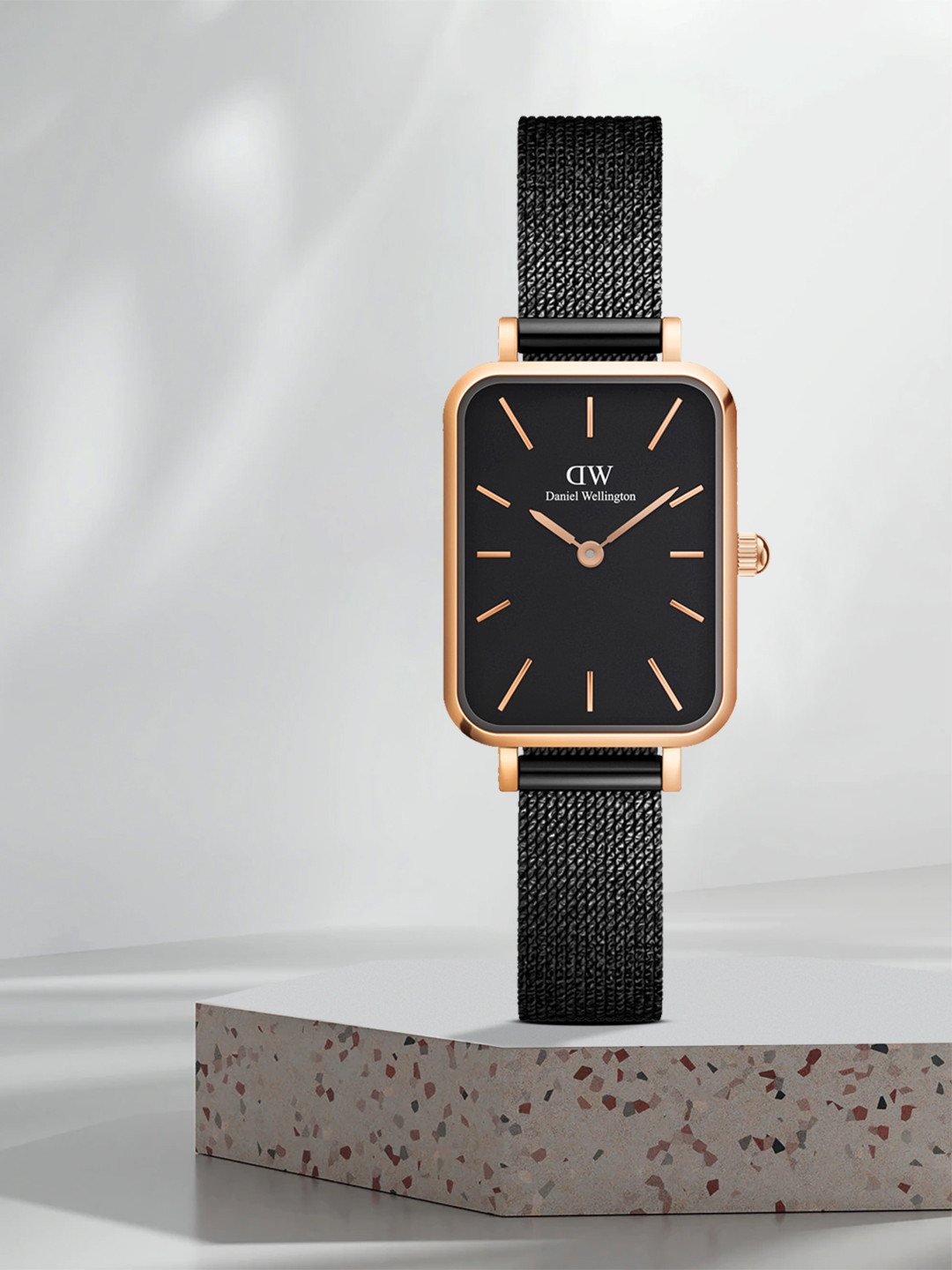 Buy Daniel Wellington Women Quadro Pressed Ashfield 26mm Black Dial