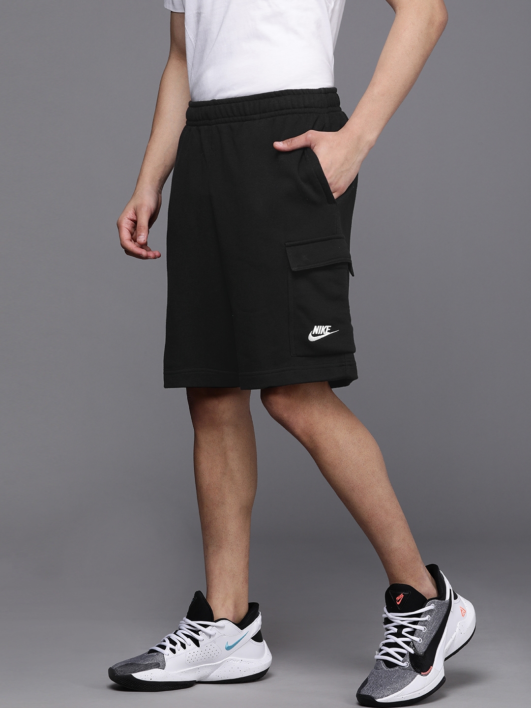 nike cargo shorts black