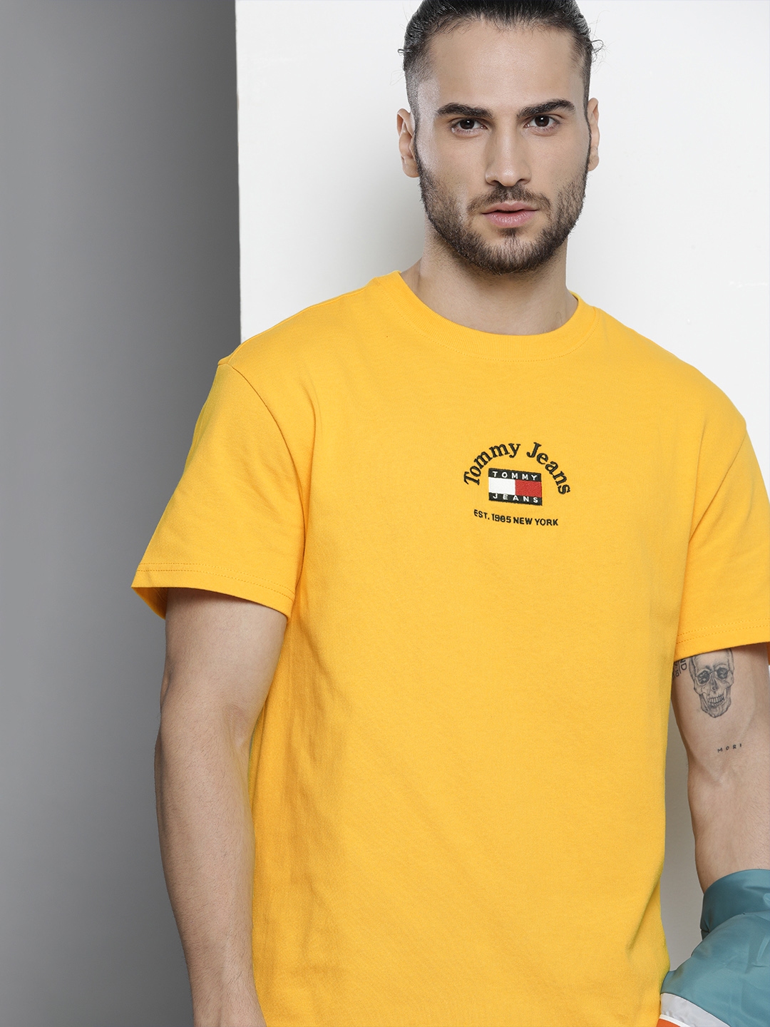 tommy hilfiger yellow t shirt